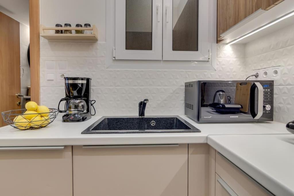 Deluxe Urban 2Br Apt By Nat. Archaelogical Museum アテネ エクステリア 写真