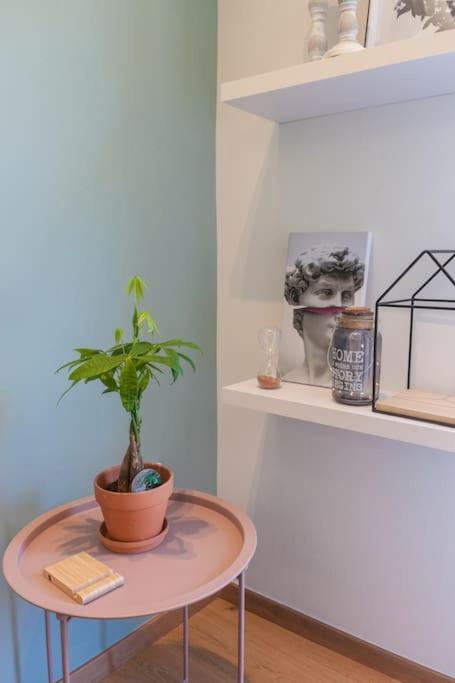 Deluxe Urban 2Br Apt By Nat. Archaelogical Museum アテネ エクステリア 写真